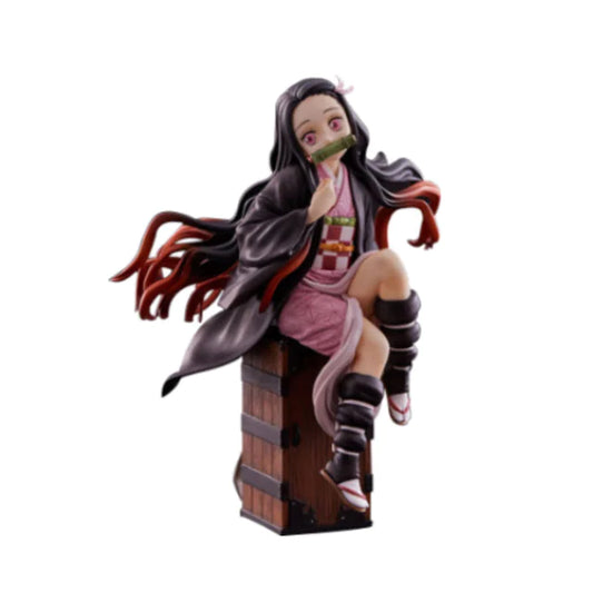 Nezuko Kamado Sentada